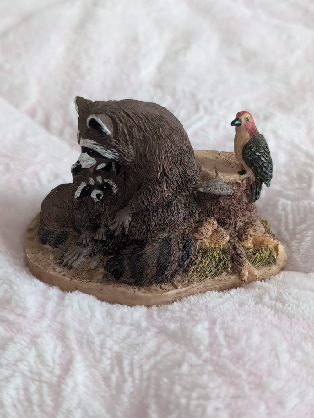 Young's Inc. Woodland Raccoon & Bird Habitat Figurine